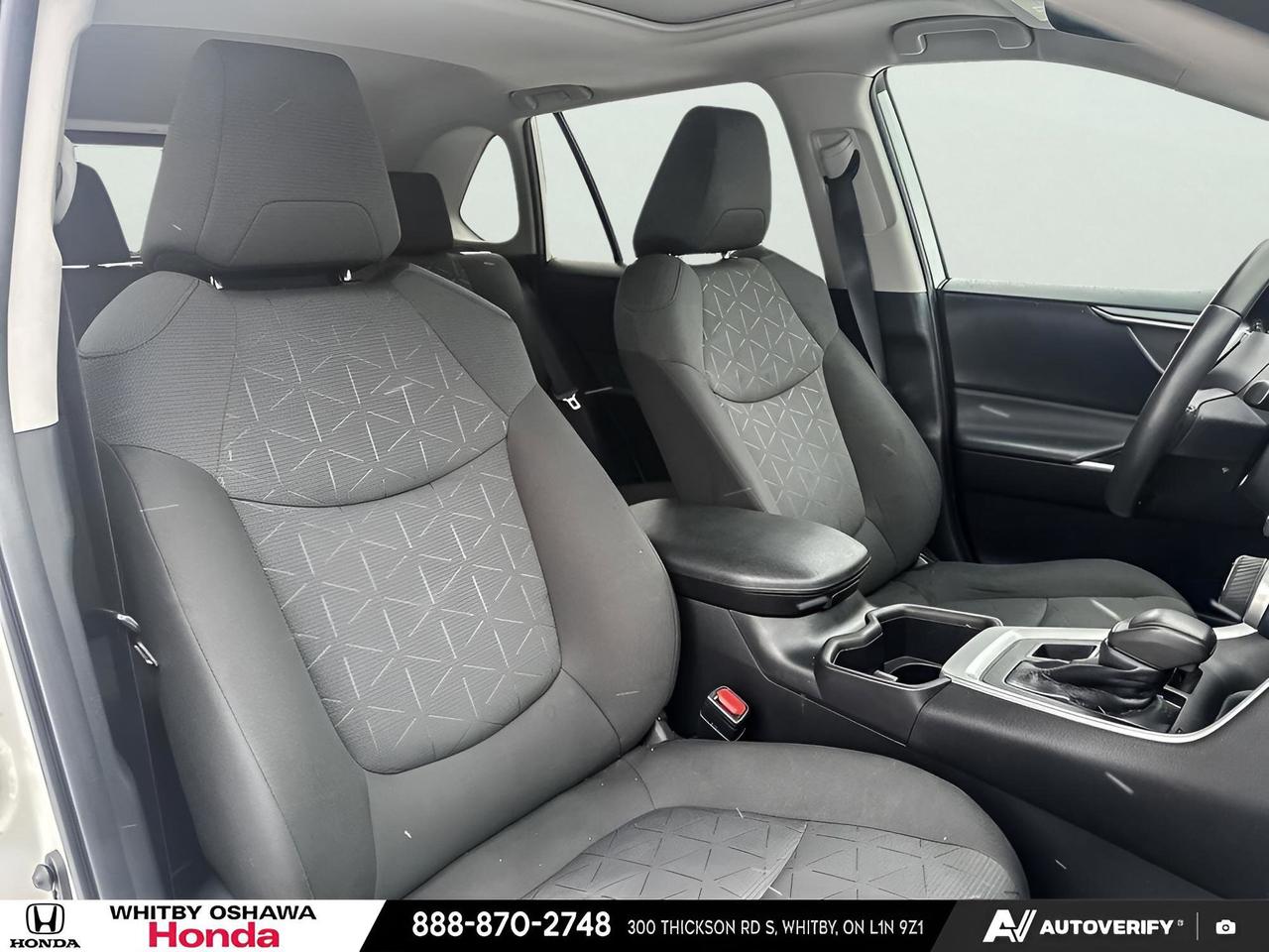 2022 Toyota RAV4 XLE Photo