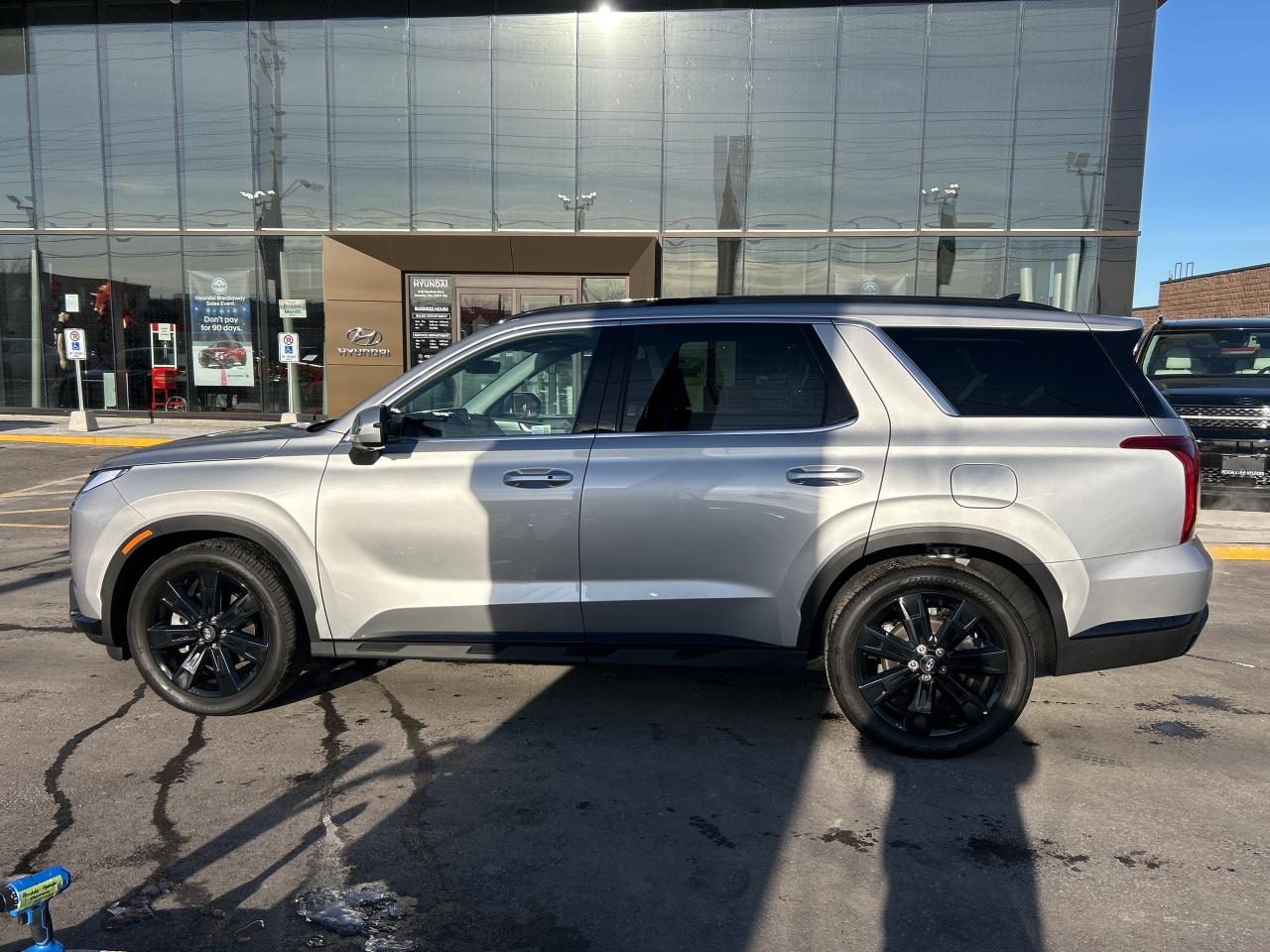 2025 Hyundai PALISADE Urban 8-Passenger AWD   Starting from 5.29% OAC Photo