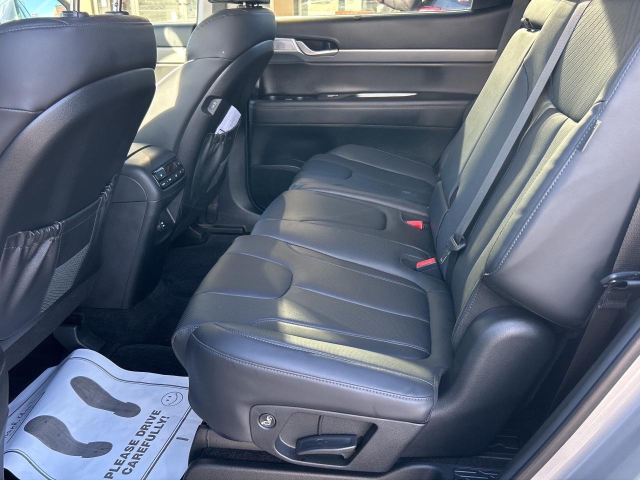 2025 Hyundai PALISADE Urban 8-Passenger AWD   Starting from 5.29% OAC Photo