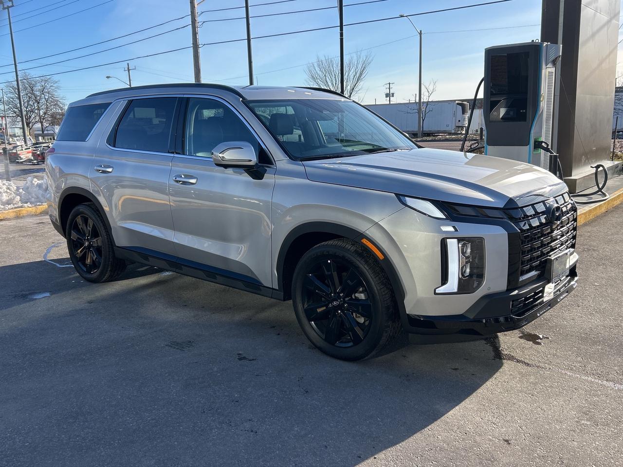 2025 Hyundai PALISADE Urban 8-Passenger AWD   Starting from 5.29% OAC Photo