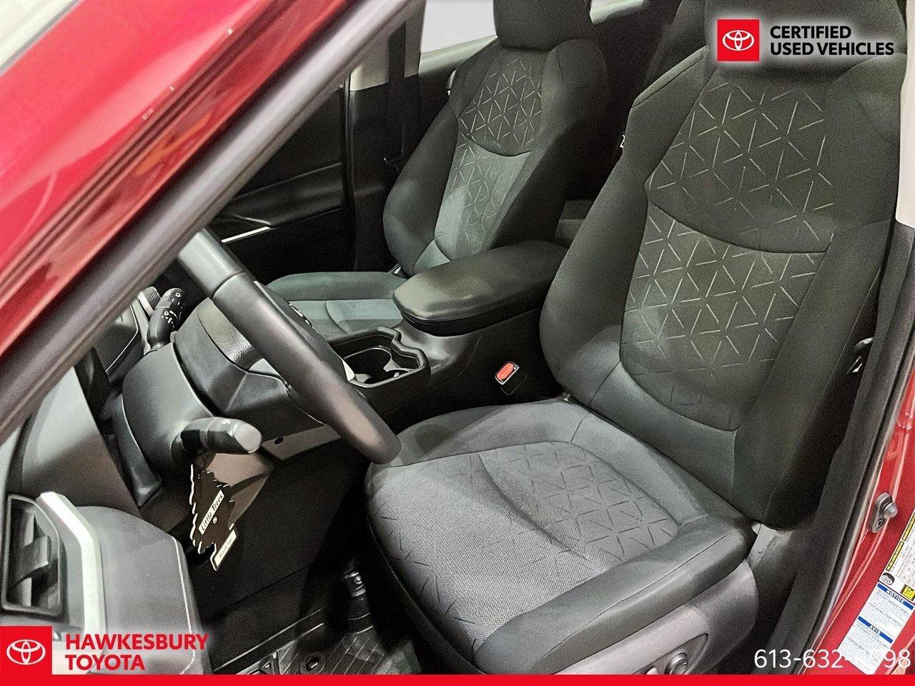 2021 Toyota RAV4 Hybrid XLE heated seats, a touchscreen system with Apple Photo