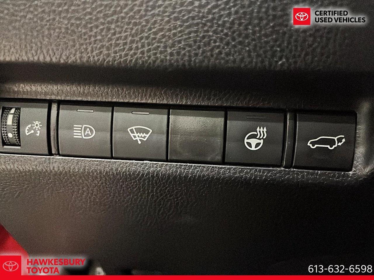 2021 Toyota RAV4 Hybrid XLE heated seats, a touchscreen system with Apple Photo