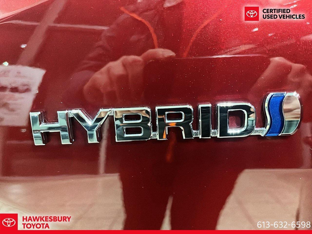 2021 Toyota RAV4 Hybrid XLE heated seats, a touchscreen system with Apple Photo
