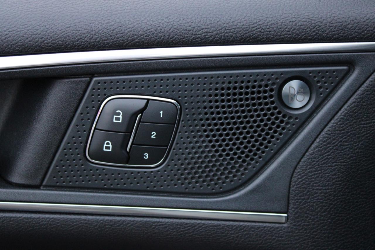 2020 Ford Edge Titanium AWD   No Accident   One Owner   $72/Weekl Photo