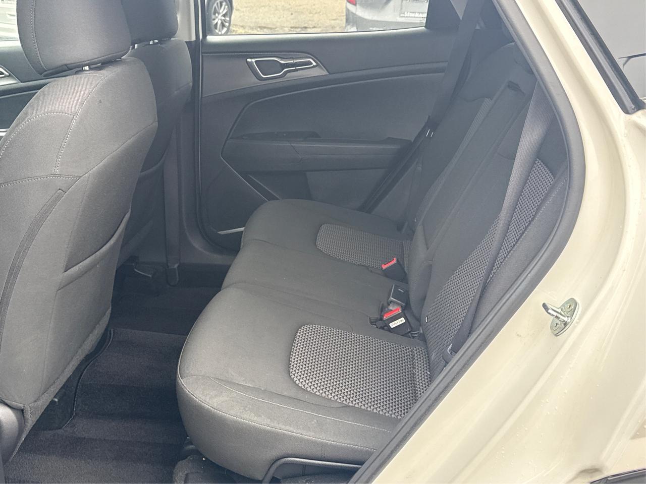 2023 Kia Sportage AWD HEATED SEATS LOADED WE FINANCE ALL CREDIT! Photo