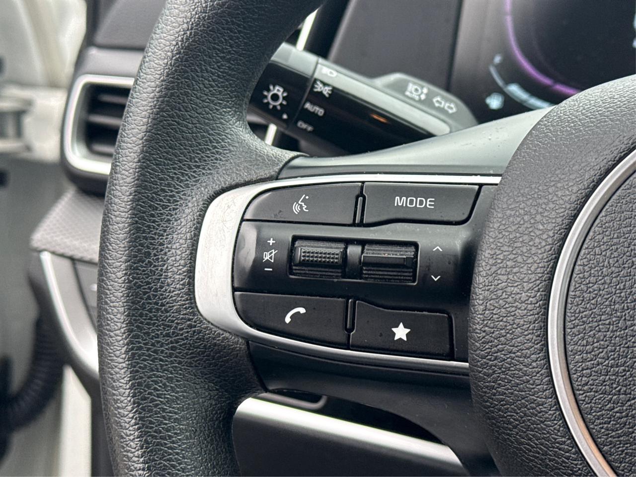 2023 Kia Sportage AWD HEATED SEATS LOADED WE FINANCE ALL CREDIT! Photo