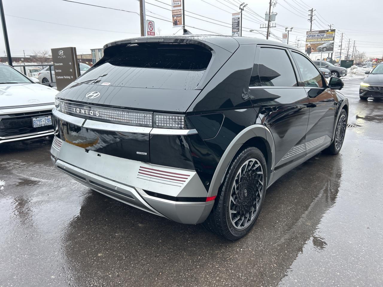 2024 Hyundai IONIQ 5 Ultimate AWD Long Range   Starting from 3.99% OAC Photo4