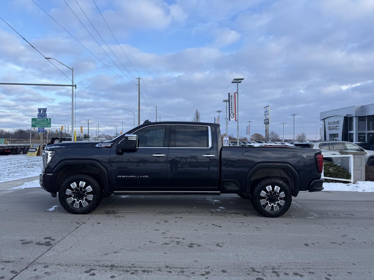 2024 GMC SIERRA 2500HD Denali   SUNROOF   DURAMAX   POWER STEPS Photo