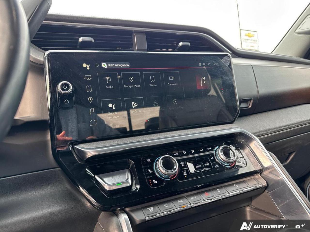 2024 GMC SIERRA 2500HD Denali   SUNROOF   DURAMAX   POWER STEPS Photo