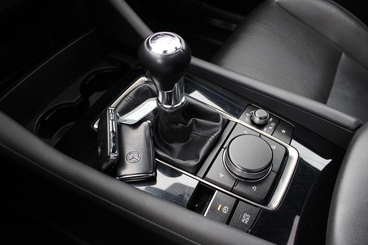 2019 Mazda MAZDA3 GT HATCHBACK MANUAL NO ACCIDENT $89/WEEKLY HUD Photo