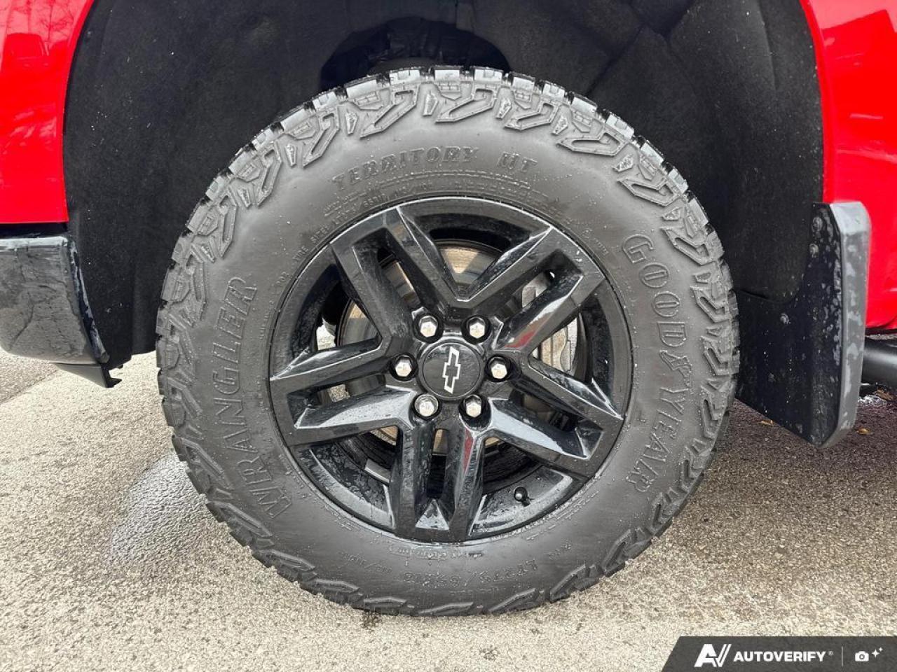 2024 Chevrolet Silverado 1500 Custom Trail Boss   APPLE CARPLAY   DEMO Photo