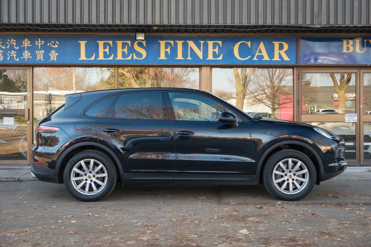 2022 Porsche Cayenne AWD Photo