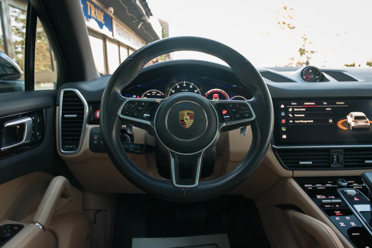 2022 Porsche Cayenne AWD Photo