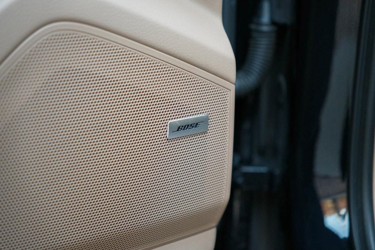 2022 Porsche Cayenne AWD Photo