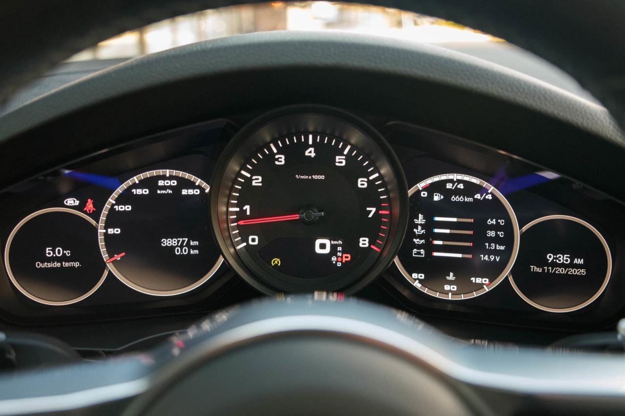 2022 Porsche Cayenne AWD Photo