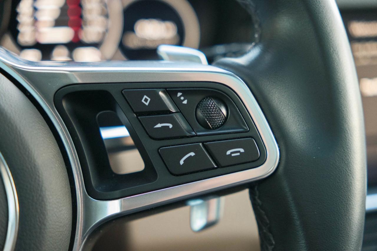 2022 Porsche Cayenne AWD Photo