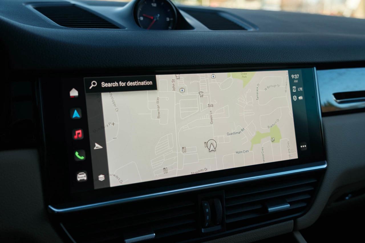 2022 Porsche Cayenne AWD Photo