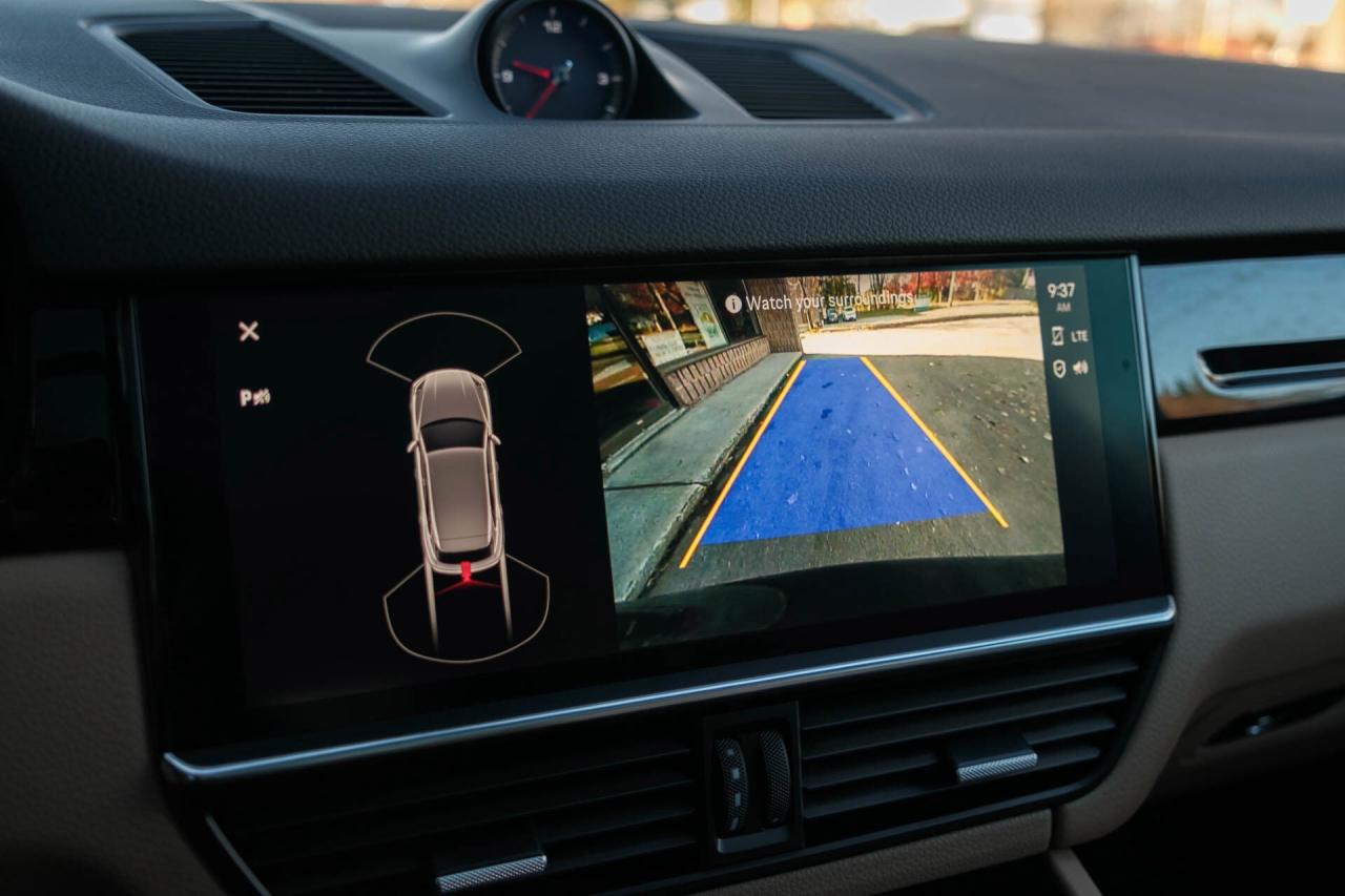 2022 Porsche Cayenne AWD Photo