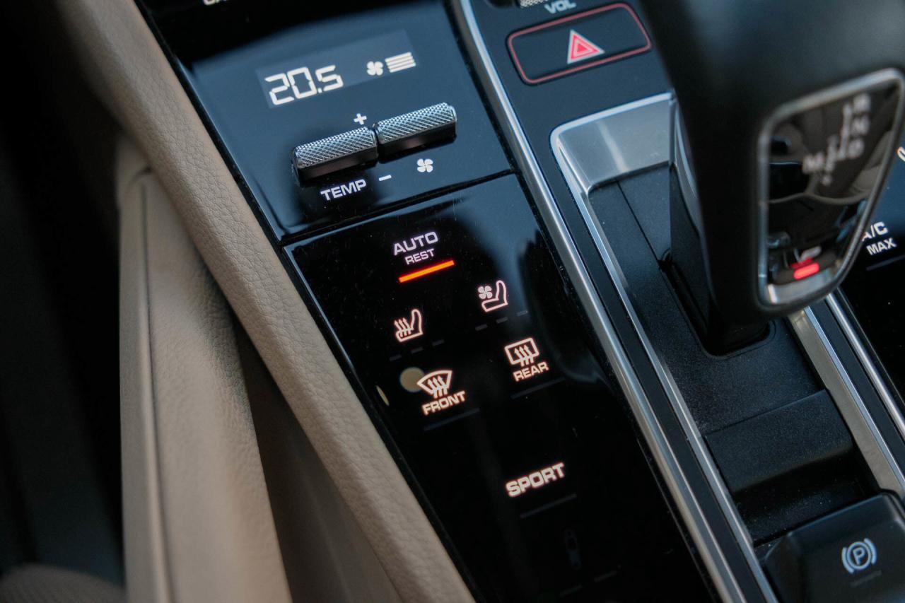 2022 Porsche Cayenne AWD Photo