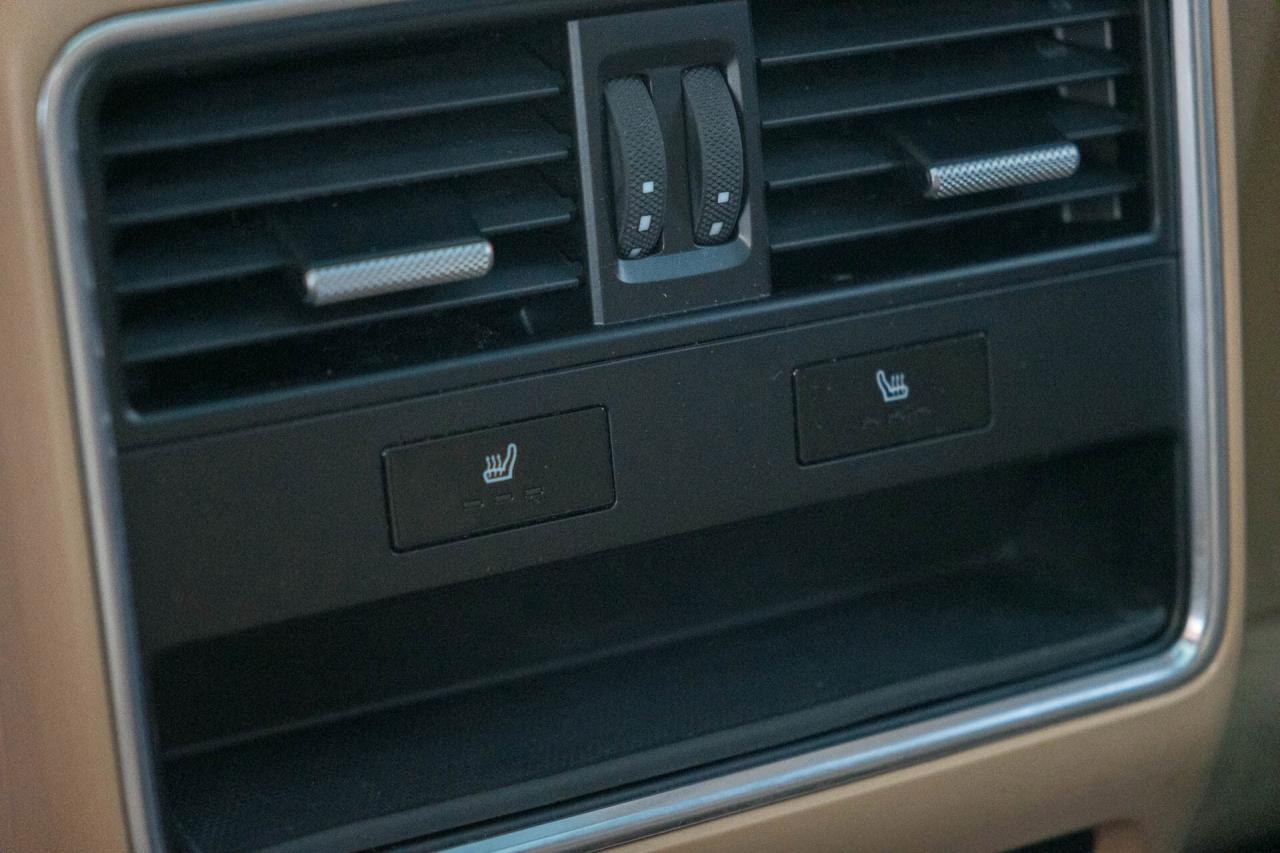 2022 Porsche Cayenne AWD Photo