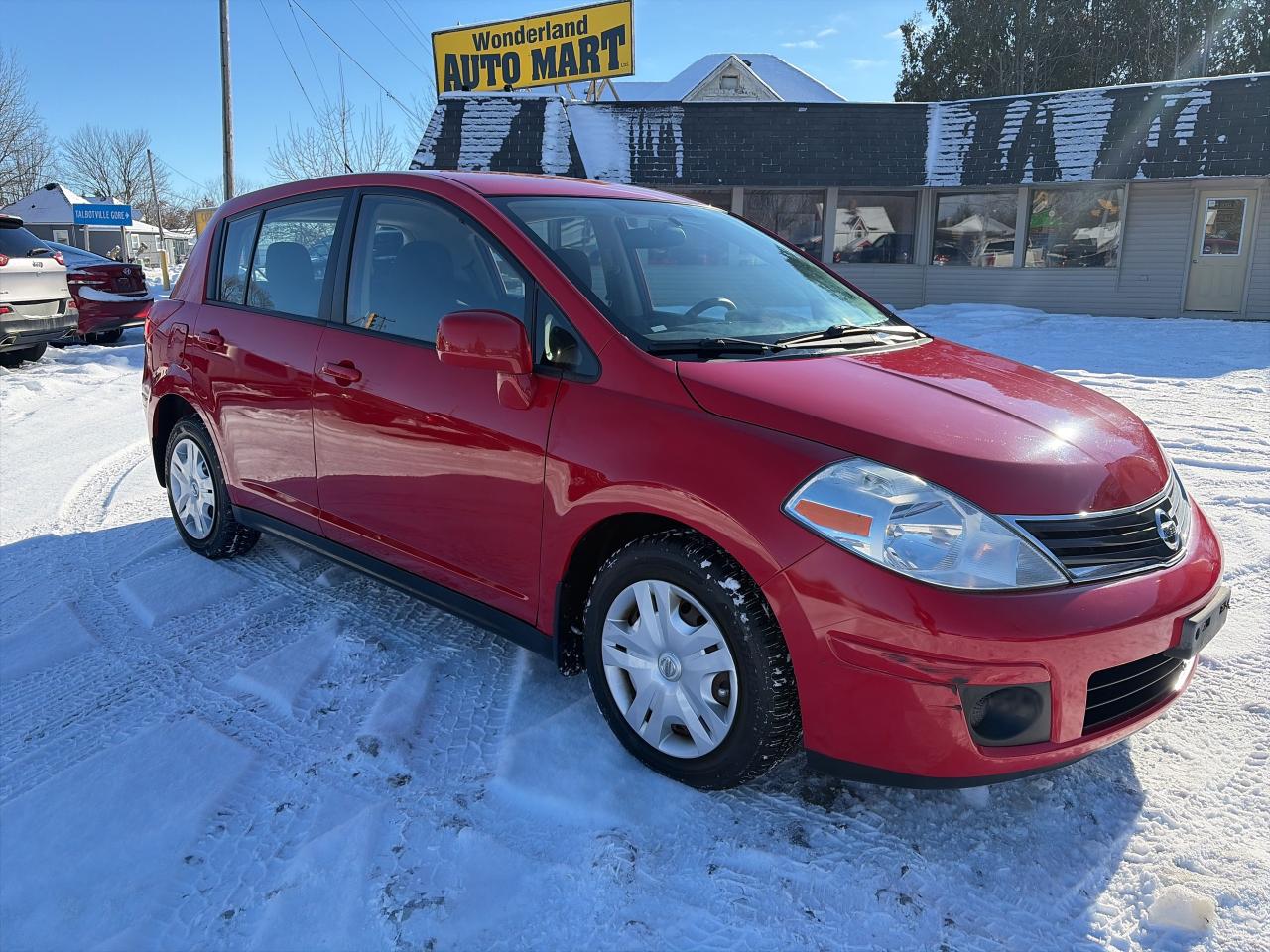 2012 Nissan Versa LOW KM-CLEAN CAR-1.8L-DRIVES EXCELLENT Photo2