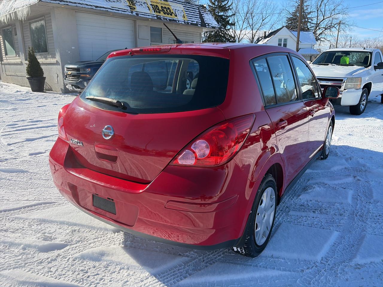 2012 Nissan Versa LOW KM-CLEAN CAR-1.8L-DRIVES EXCELLENT Photo