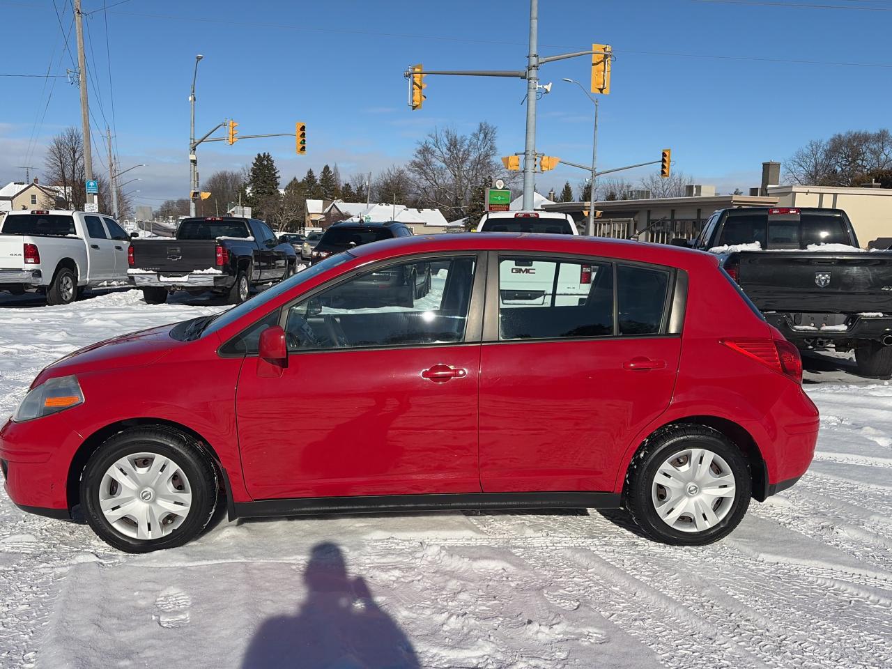 2012 Nissan Versa LOW KM-CLEAN CAR-1.8L-DRIVES EXCELLENT Photo