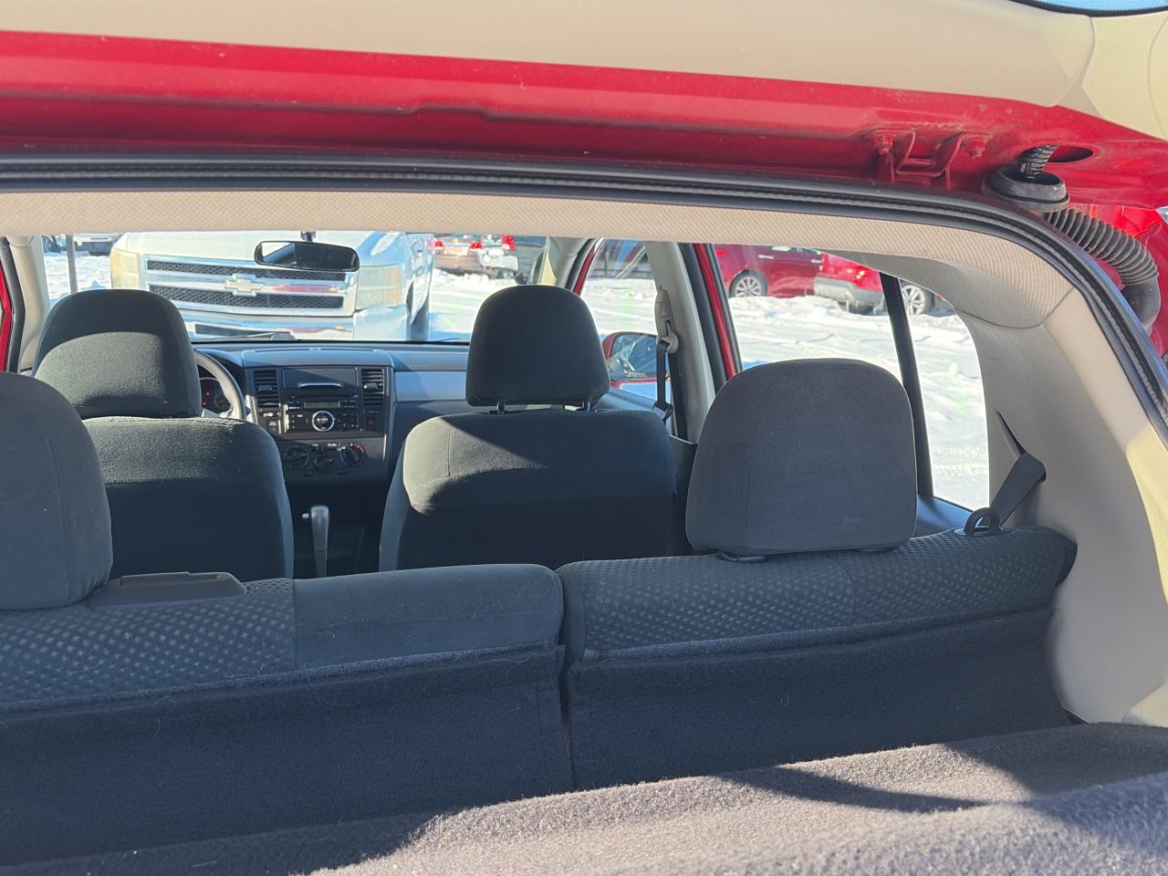 2012 Nissan Versa LOW KM-CLEAN CAR-1.8L-DRIVES EXCELLENT Photo