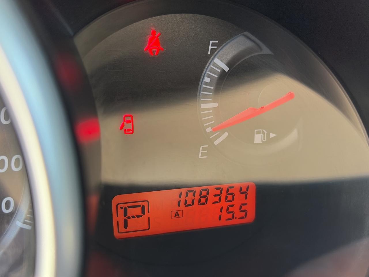 2012 Nissan Versa LOW KM-CLEAN CAR-1.8L-DRIVES EXCELLENT Photo