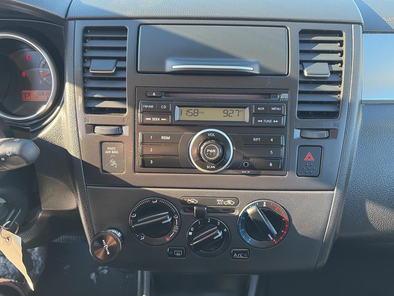 2012 Nissan Versa LOW KM-CLEAN CAR-1.8L-DRIVES EXCELLENT Photo