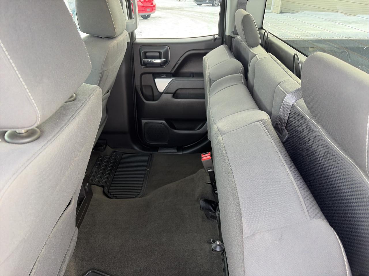 2016 Chevrolet Silverado 1500 LT-ONE OWNER-LOW KM-4X4-CLEAN CARFAX Photo