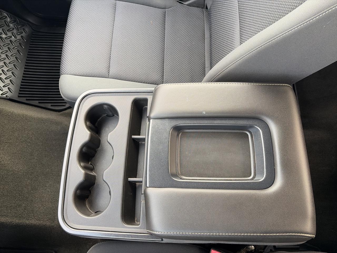 2016 Chevrolet Silverado 1500 LT-ONE OWNER-LOW KM-4X4-CLEAN CARFAX Photo