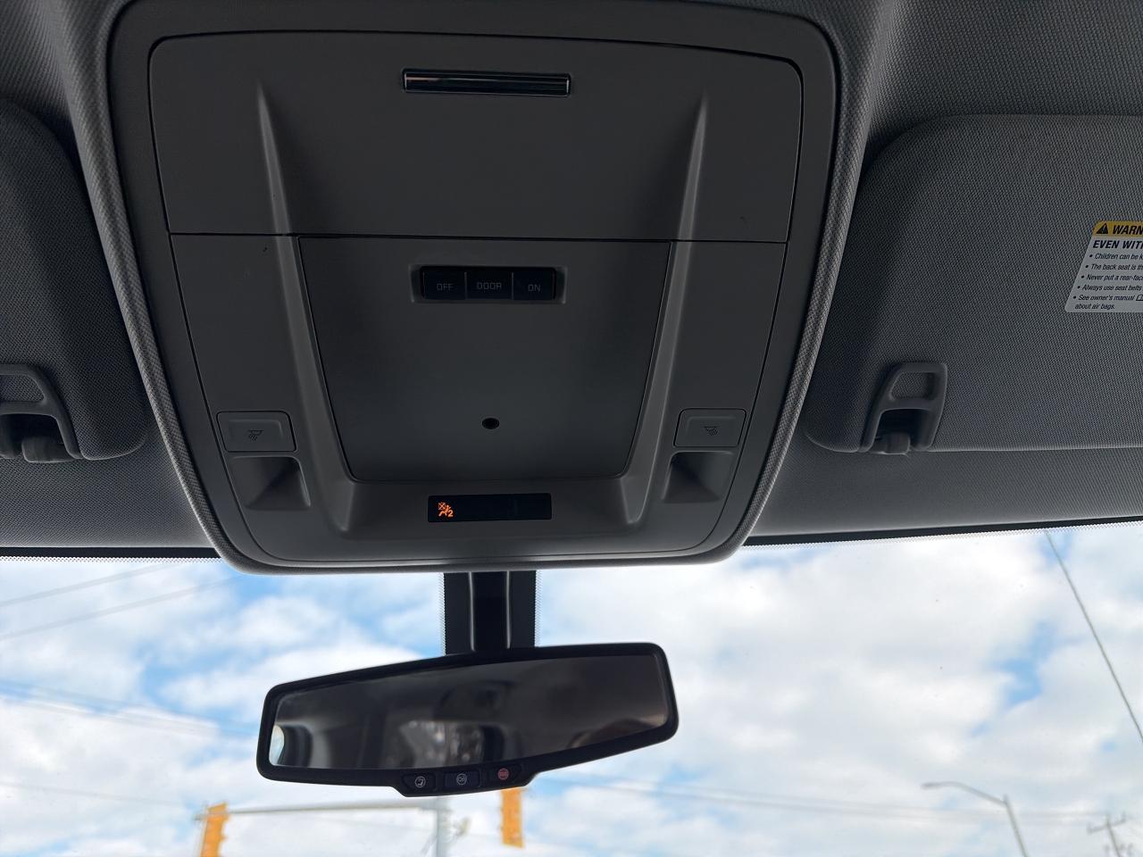 2016 Chevrolet Silverado 1500 LT-ONE OWNER-LOW KM-4X4-CLEAN CARFAX Photo