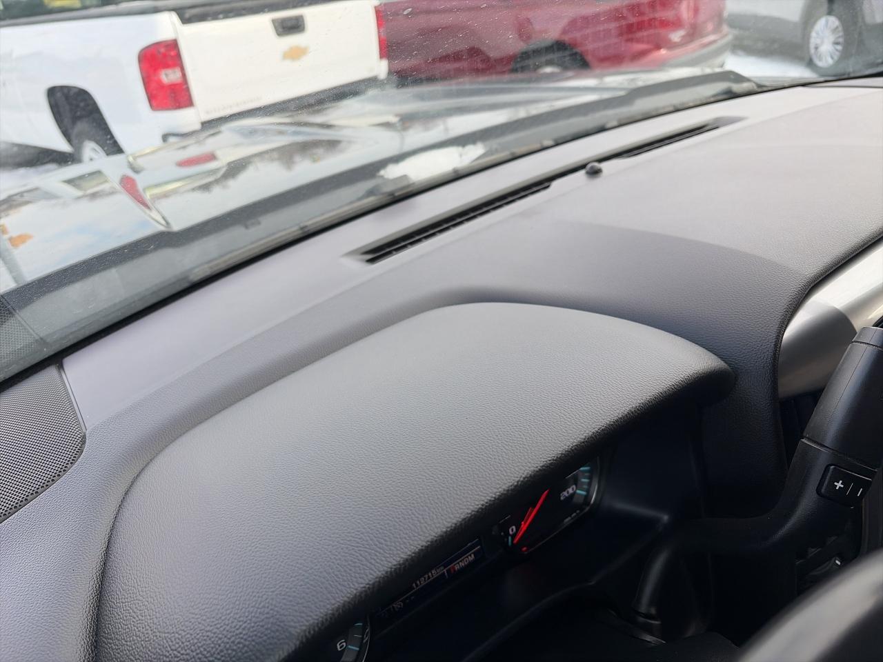 2016 Chevrolet Silverado 1500 LT-ONE OWNER-LOW KM-4X4-CLEAN CARFAX Photo