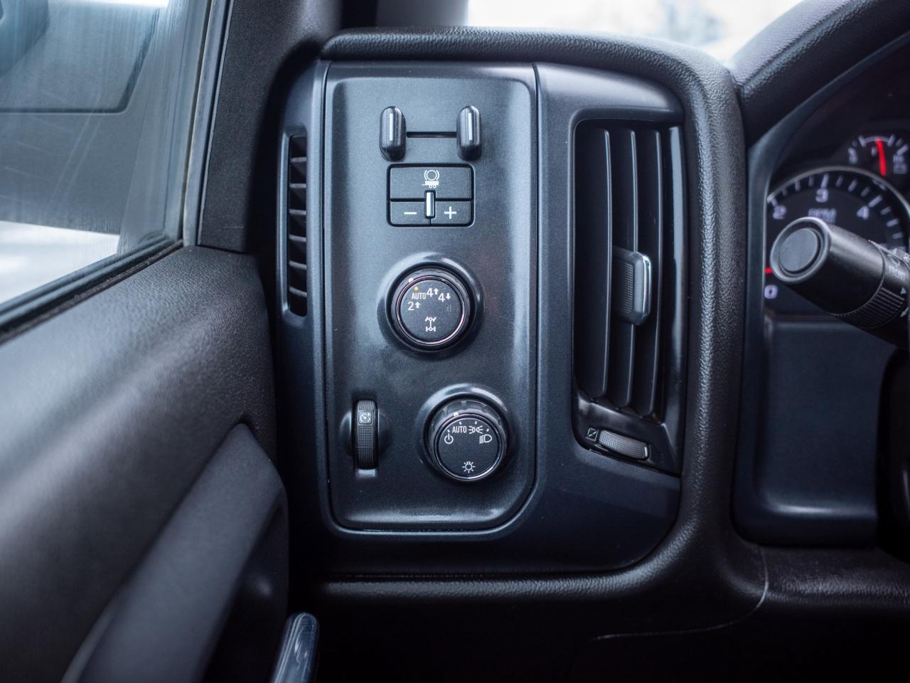 2018 Chevrolet Silverado 1500 Custom - Chrome Wheels Tow Hooks Photo