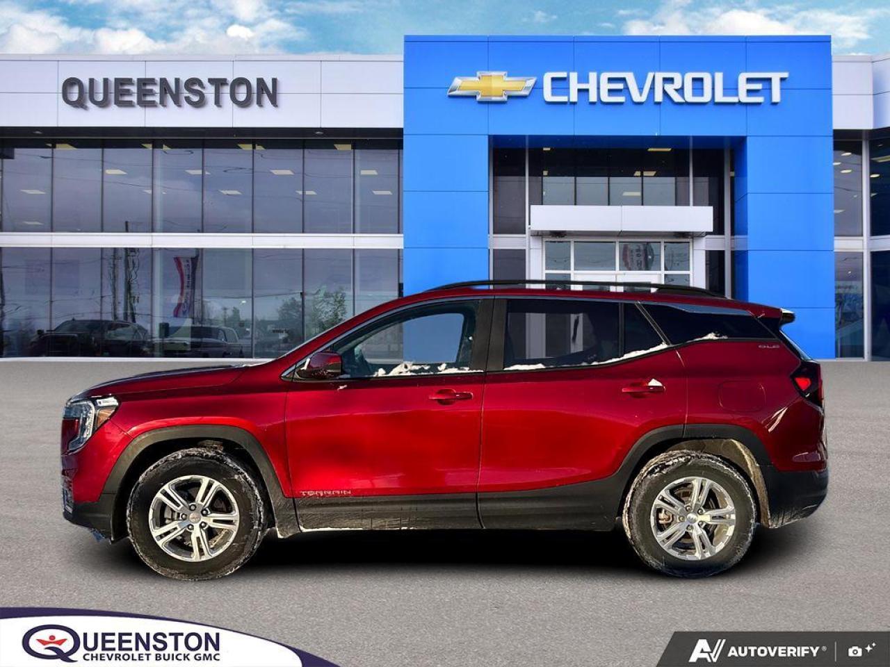 2022 GMC Terrain SLE AWD   PANO ROOF   ONE OWNER   PUSH START Photo2
