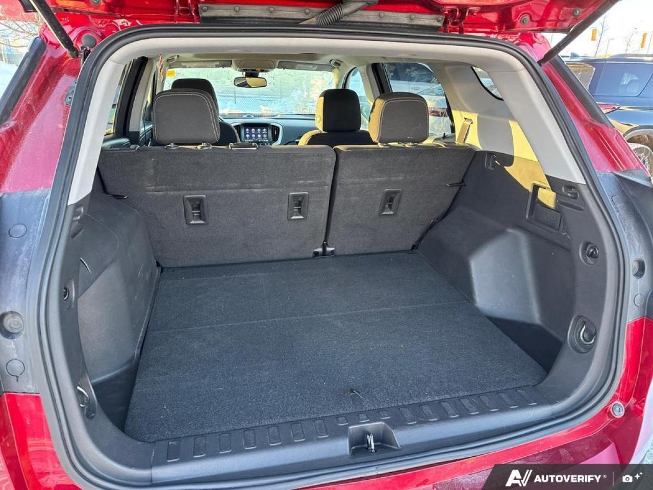 2022 GMC Terrain SLE AWD   PANO ROOF   ONE OWNER   PUSH START Photo