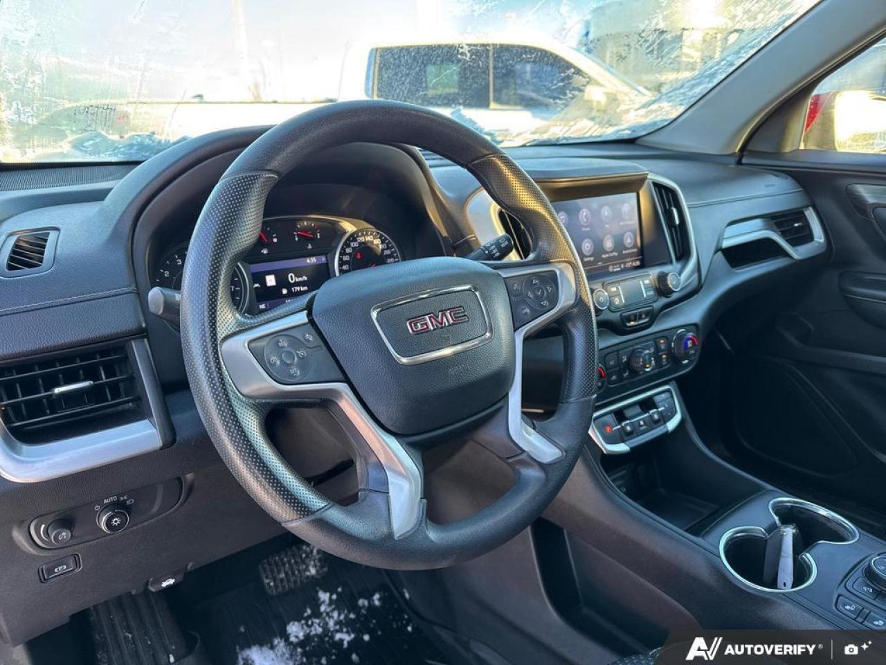 2022 GMC Terrain SLE AWD   PANO ROOF   ONE OWNER   PUSH START Photo