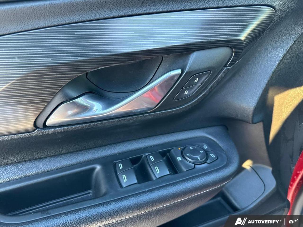 2022 GMC Terrain SLE AWD   PANO ROOF   ONE OWNER   PUSH START Photo