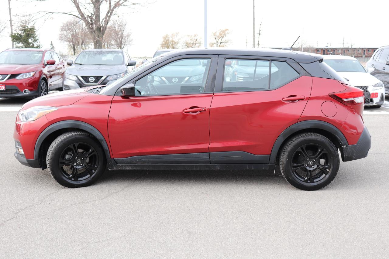 2020 Nissan Kicks SV 1 OWNER NO ACCIDENTS OFF LEASE SUPER LOW KMS!!! Photo