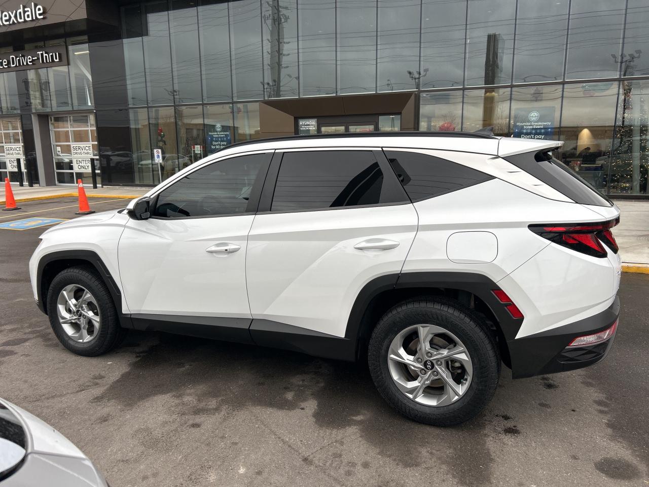 2022 Hyundai Tucson Preferred AWD   Starting from 4.49% OAC Photo