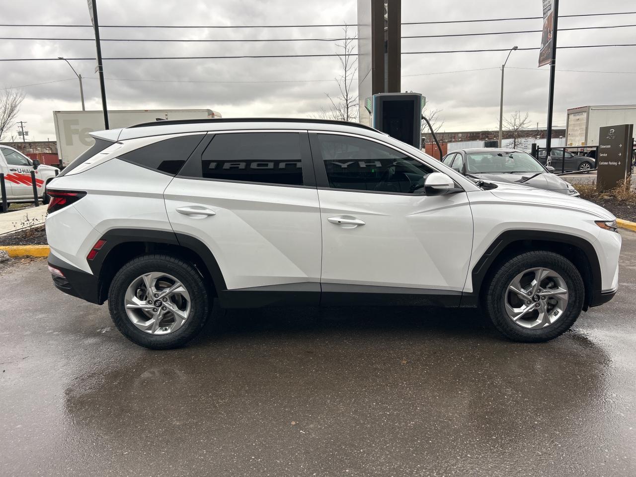 2022 Hyundai Tucson Preferred AWD   Starting from 4.49% OAC Photo