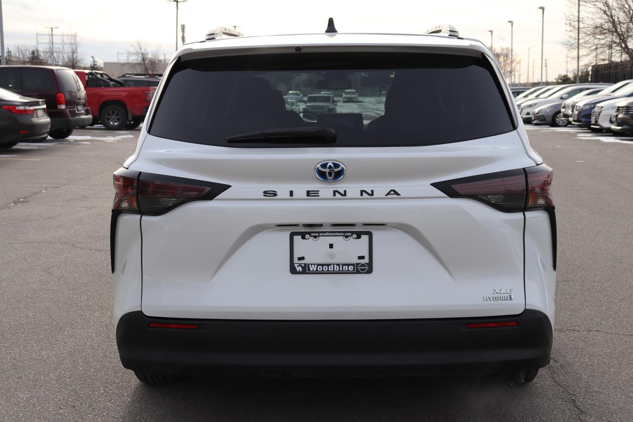 2024 Toyota Sienna XLE HYBRID 8 PASSENGER NO ACCIDENTS TAN LEATHER Photo