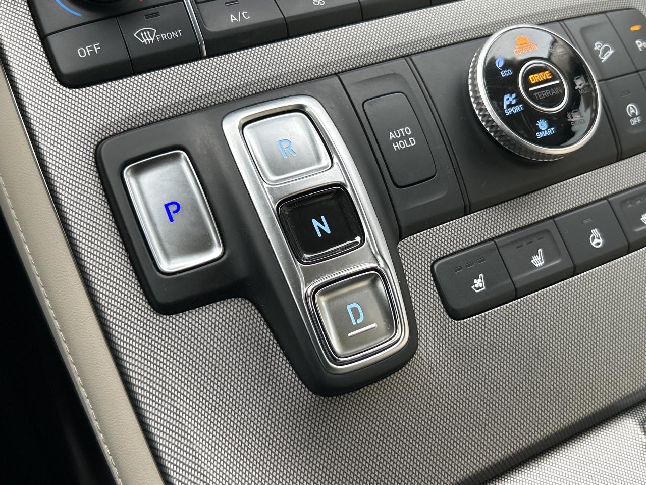 2022 Hyundai PALISADE Ultimate Calligraphy AWD   Starting from 5.29% OAC Photo