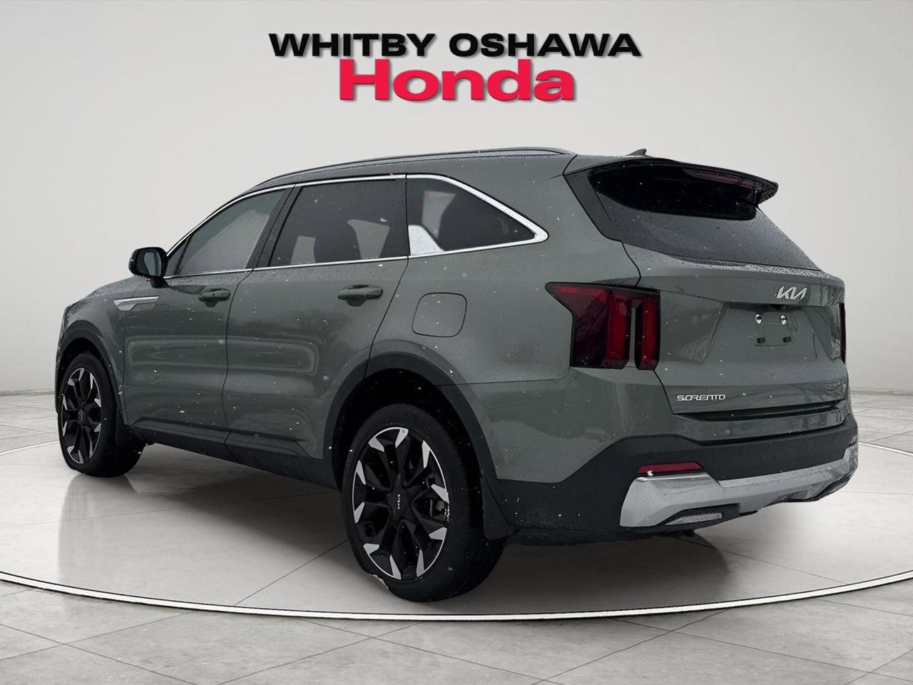 2025 Kia Sorento EX Photo2