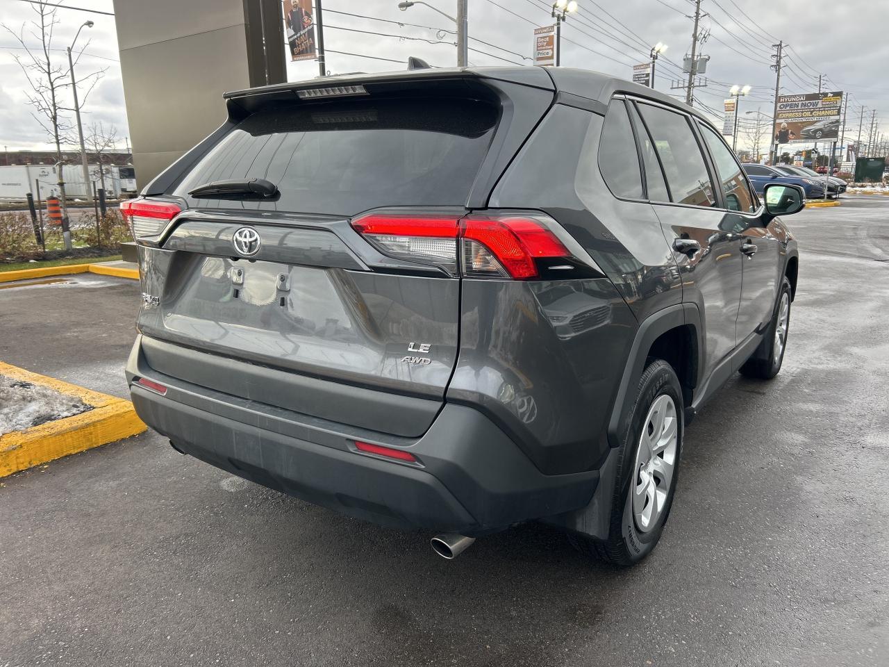 2023 Toyota RAV4 LE AWD   CLEAN CARFAX Photo4