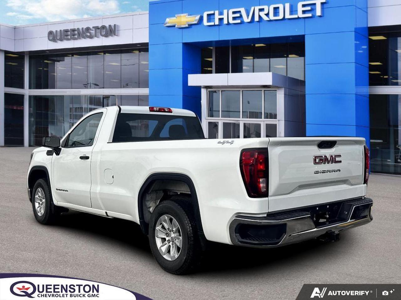 2023 GMC Sierra 1500 Pro   4X4   LONG BOX   LOW KM   5.3L V8 Photo4