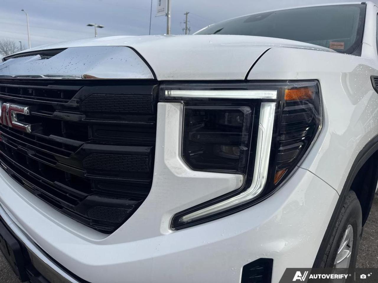 2023 GMC Sierra 1500 Pro   4X4   LONG BOX   LOW KM   5.3L V8 Photo