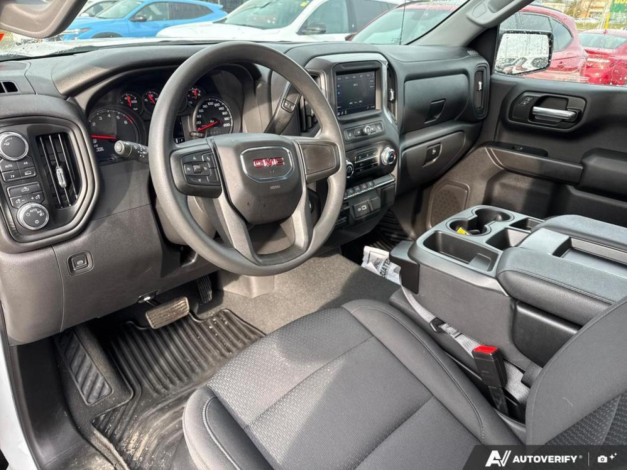 2023 GMC Sierra 1500 Pro   4X4   LONG BOX   LOW KM   5.3L V8 Photo