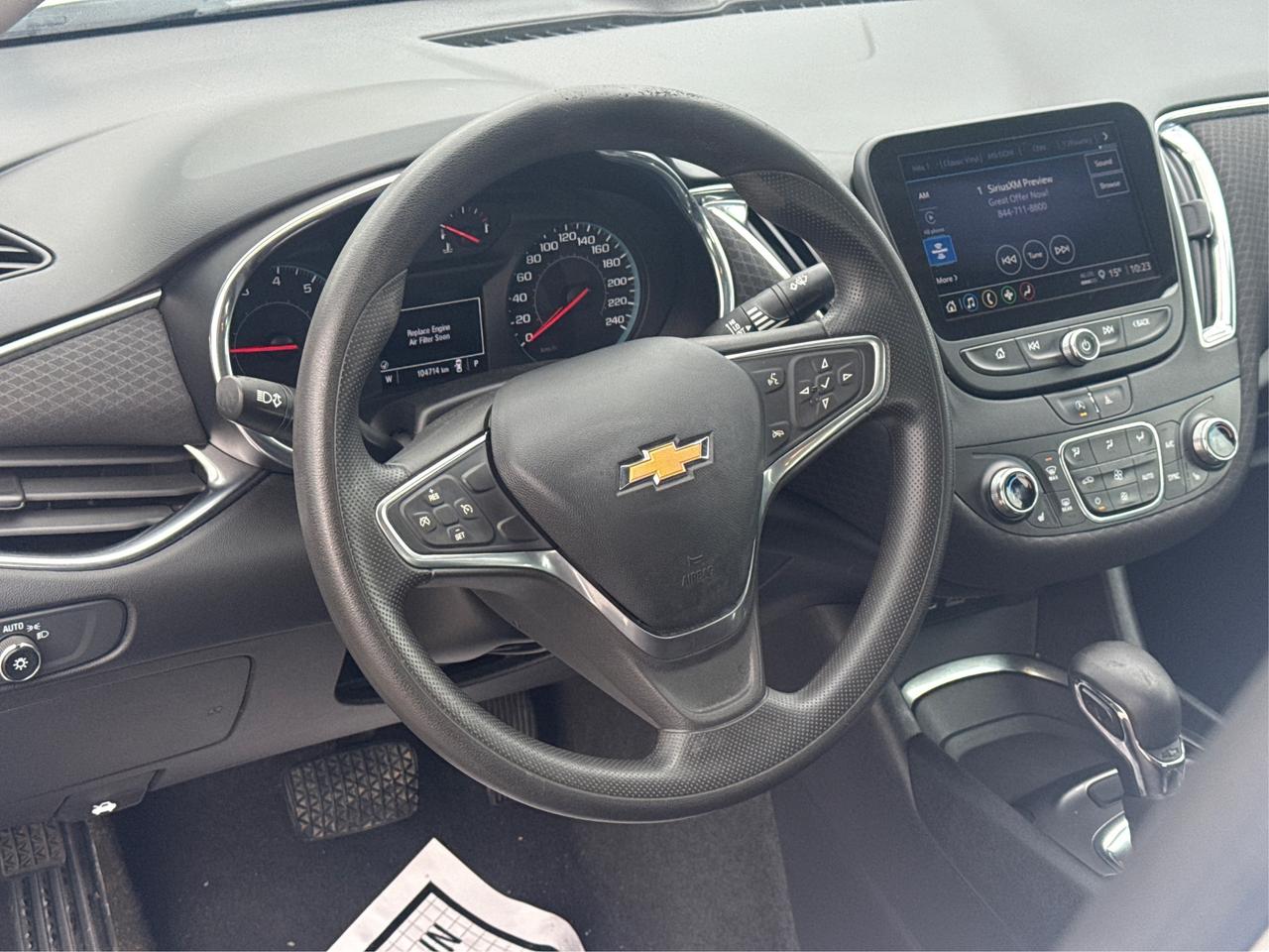 2021 Chevrolet Malibu HEATED SEATS REAR CAM MINT! WE FINANCE ALL CREDIT! Photo